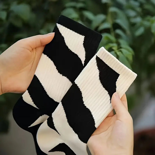"Zebra Peaks” Sock 🦓⛰️ (1 pair) - Stitch & Stretch